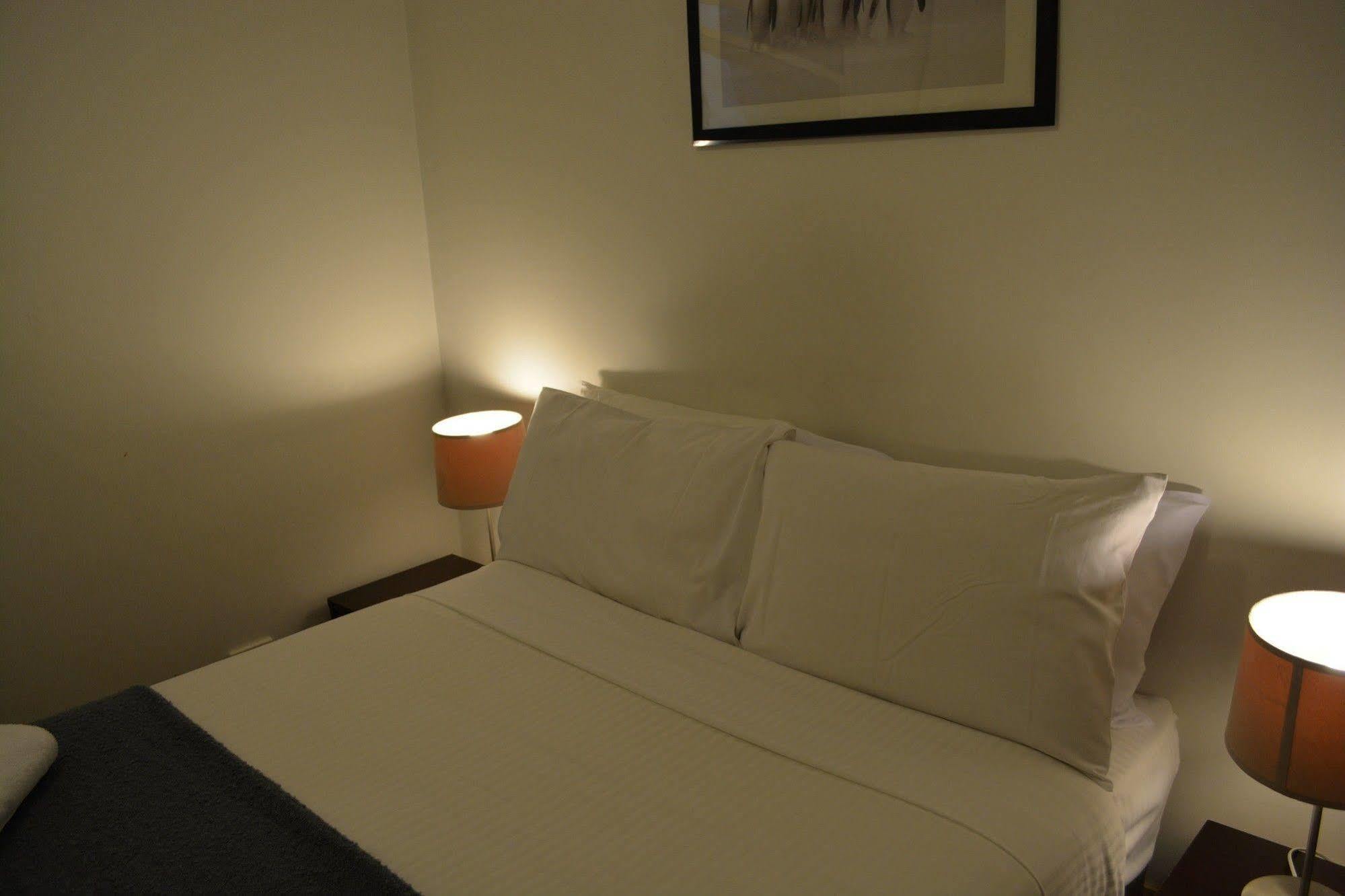 Flinders Lane Apartments Мельбурн Экстерьер фото