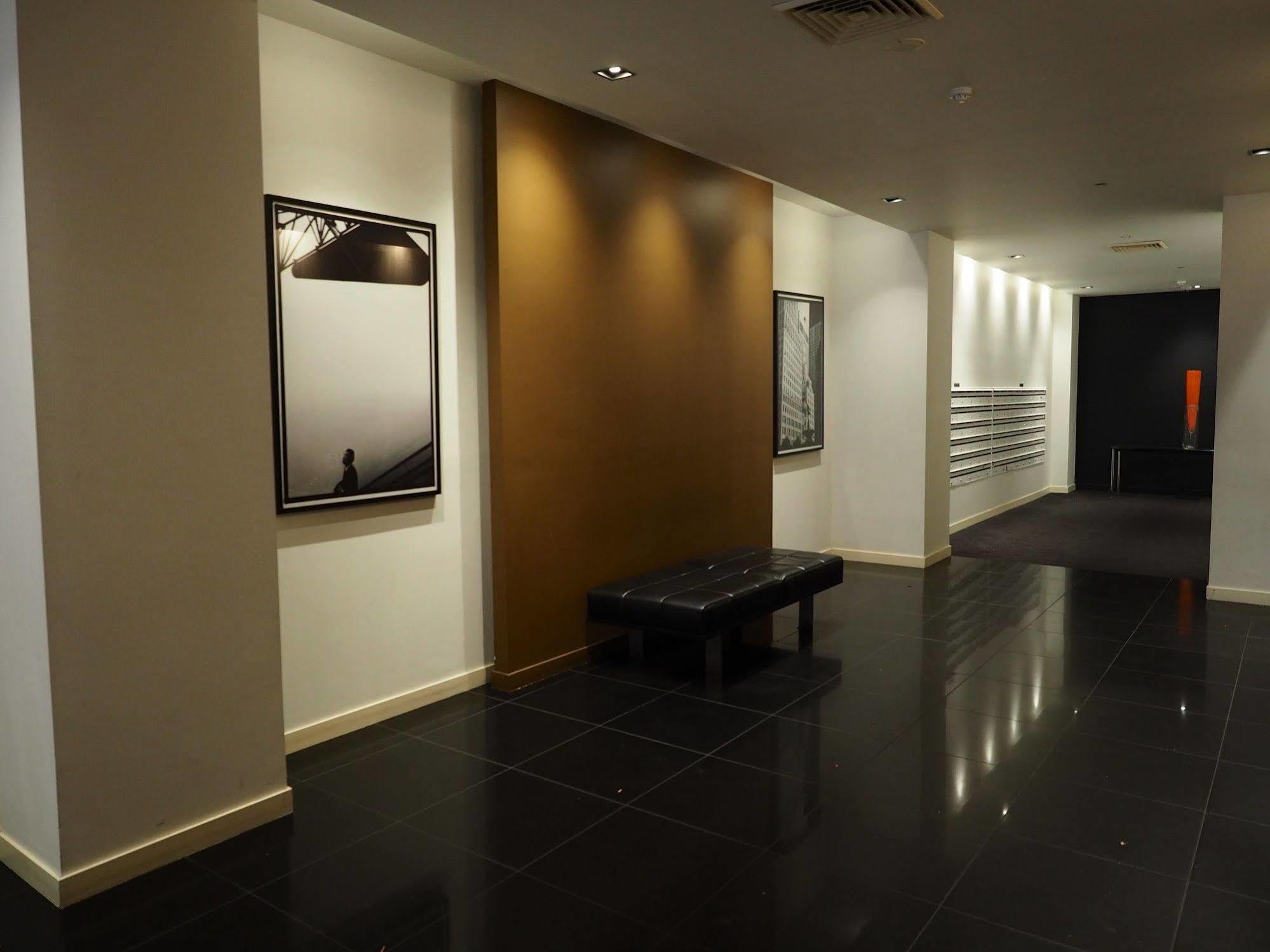 Flinders Lane Apartments Мельбурн Экстерьер фото